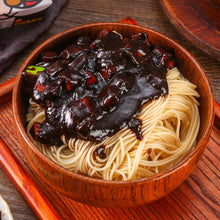 Cargar imagen en el visor de la galería, Salsa Para Jjajangmyeon (Chunjang) 300g Mr.Jin