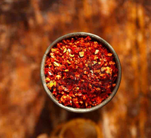 Cargar imagen en el visor de la galería, TRS Guindilla Triturada Extra Picante 100g – Chiles Secos Molidos para Cocina Asiática