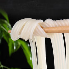 Cargar imagen en el visor de la galería, Fideos de Arroz Talla M 400g