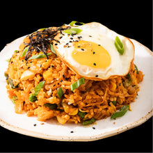 Cargar imagen en el visor de la galería, Kimchi Coreano Conservado Botella 410g Wang