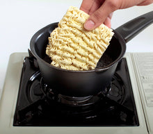 Carregar imagem no visualizador da galeria, Indomie Ramen con Sabor Lima 75g