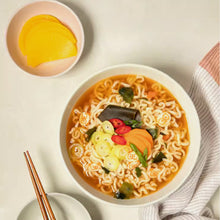 Carregar imagem no visualizador da galeria, Neoguri Ramen Coreano Sabor Marisco Suave Picante Halal 120g NongShim
