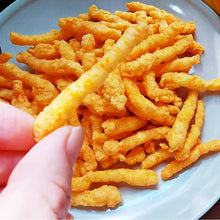 Cargar imagen en el visor de la galería, Snack de Maíz sabor a Picante Japonés 65g Koikeya
